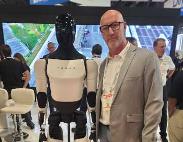PowerBrace at RE+ 2025: David Bond & Tesla Bot for Solar Foundations