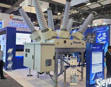 Advanced electrical transmission equipment by Sieyuan at Re+ 2025.