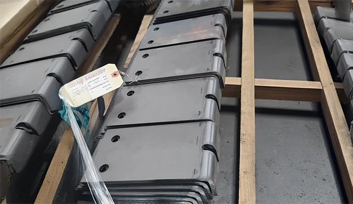 Fiber Laser Table Cutting
